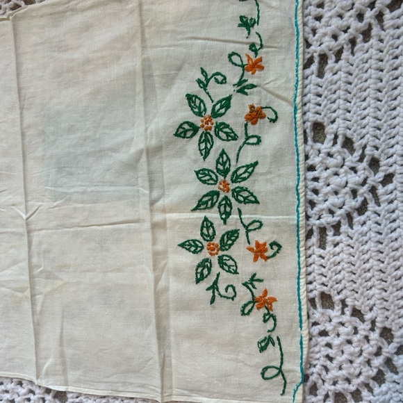 Vintage Hand-Embroidered Linen Tea Towel Granny Core Cottage Core Read - Picture 2 of 7